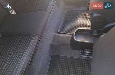 Хэтчбек Mazda 2 2008 в Тернополе