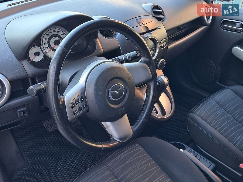 Хетчбек Mazda 2 2008 в Києві