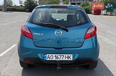 Седан Mazda 2 2012 в Ужгороде