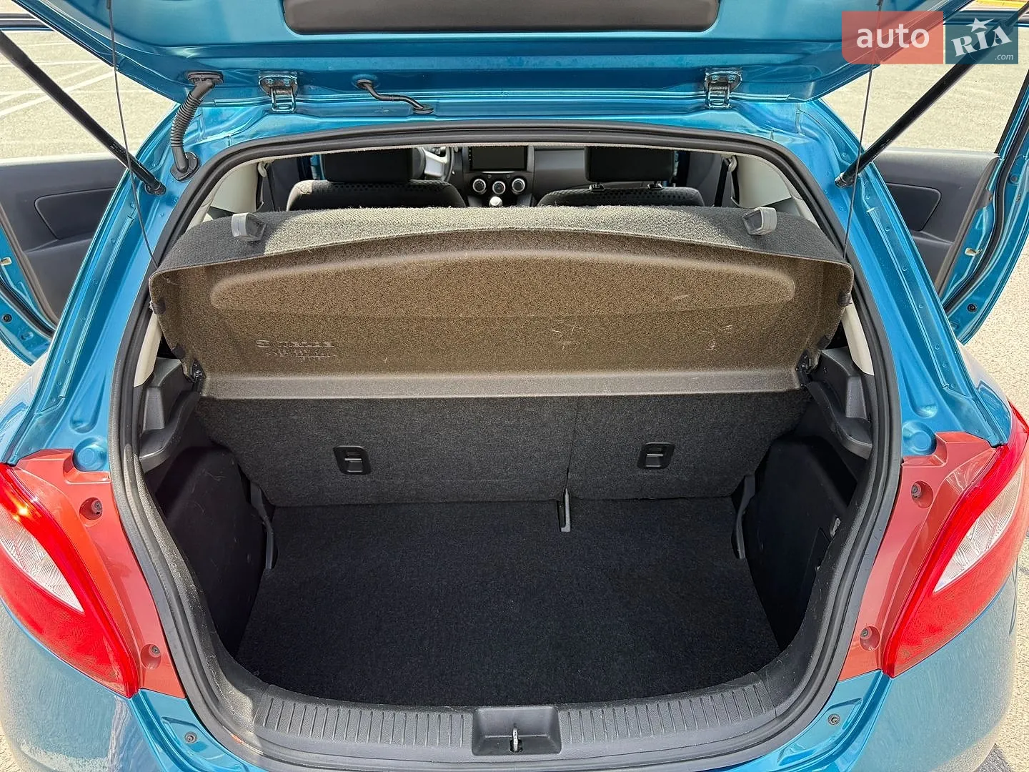 2012 Mazda 2 - мініатюра 11