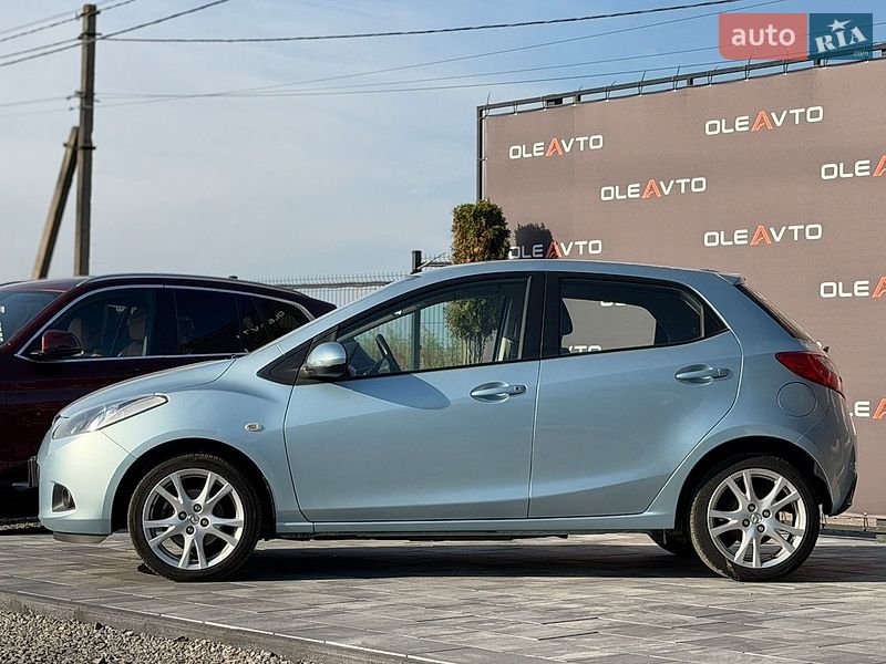 Хетчбек Mazda 2 2009 в Вінниці