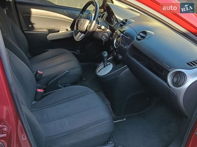 Хэтчбек Mazda 2 2008 в Павлограде