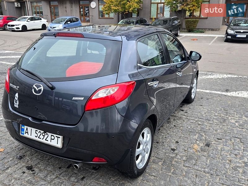 Хэтчбек Mazda 2 2008 в Киеве