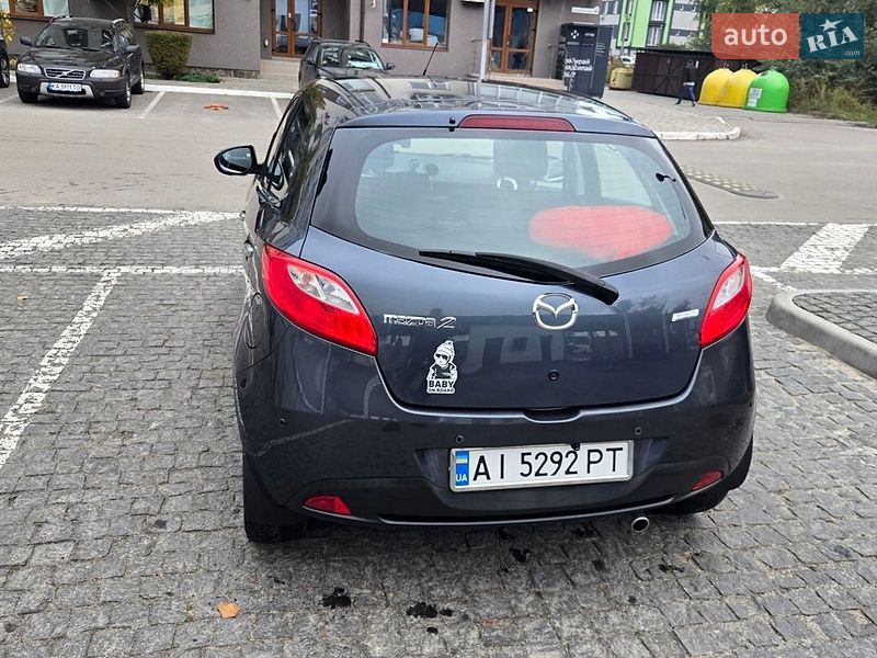 Хэтчбек Mazda 2 2008 в Киеве