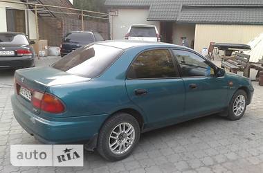 Седан Mazda 323 1997 в Днепре