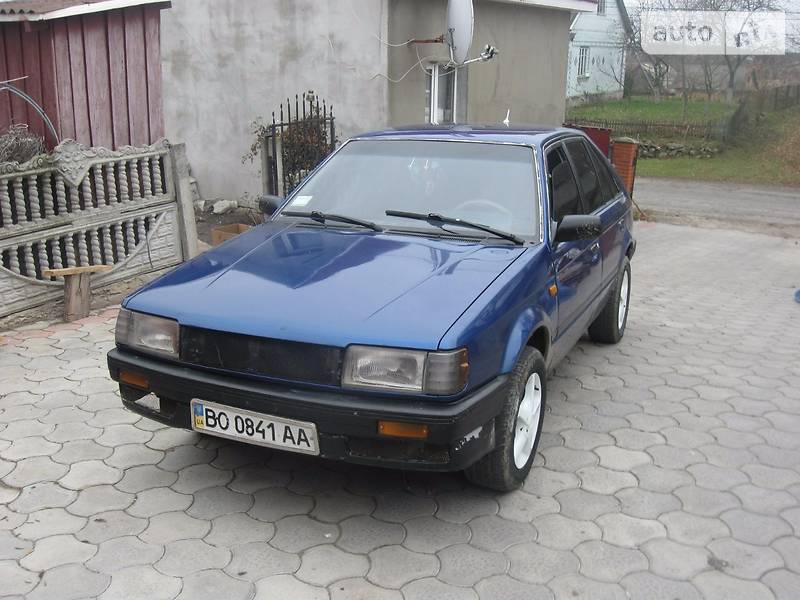 Хэтчбек Mazda 323 1987 в Тернополе