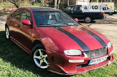 Хэтчбек Mazda 323 1996 в 