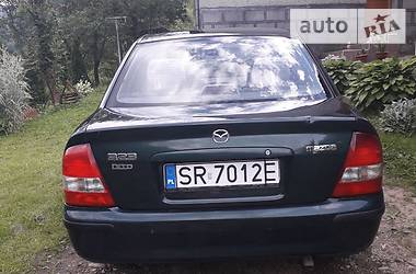 Седан Mazda 323 2002 в Хусте