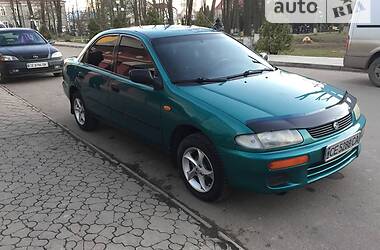 Седан Mazda 323 1997 в Сторожинці