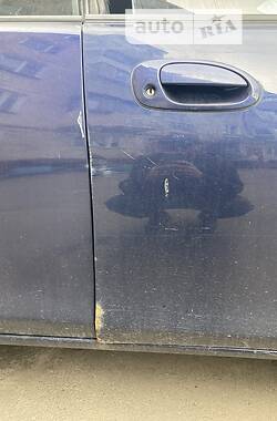 Хэтчбек Mazda 323 1996 в 