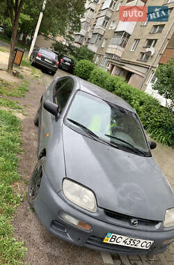 Седан Mazda 323 1996 в Надворной