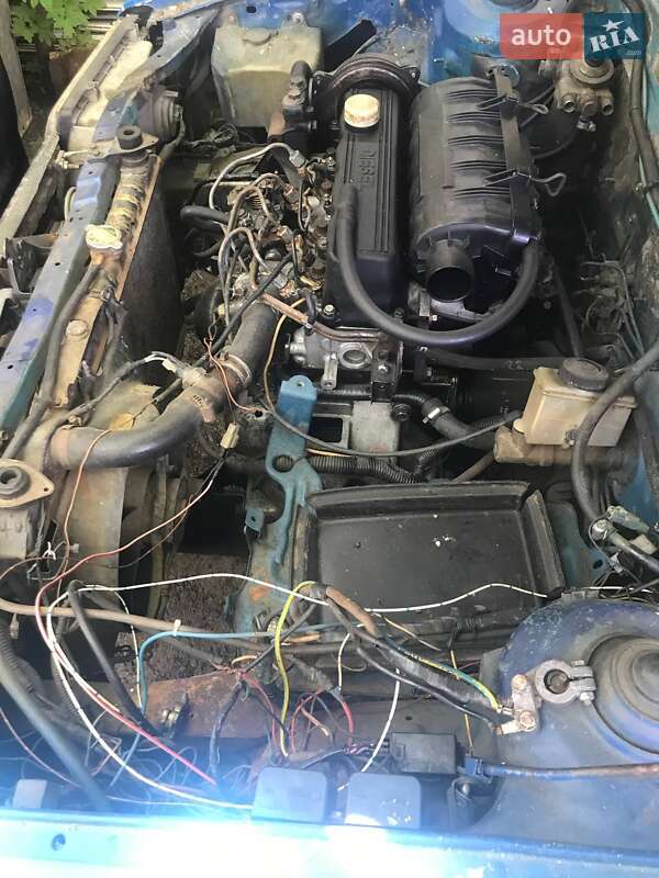 Хетчбек Mazda 323 1986 в Іршаві фото 4 Хетчбек Mazda 323 1986 в Іршаві