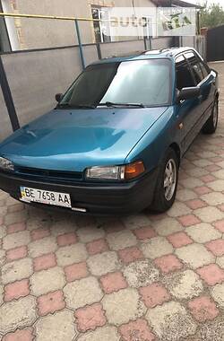 Седан Mazda 323 1992 в Одессе