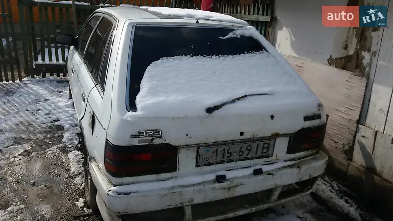 Mazda 323 1986