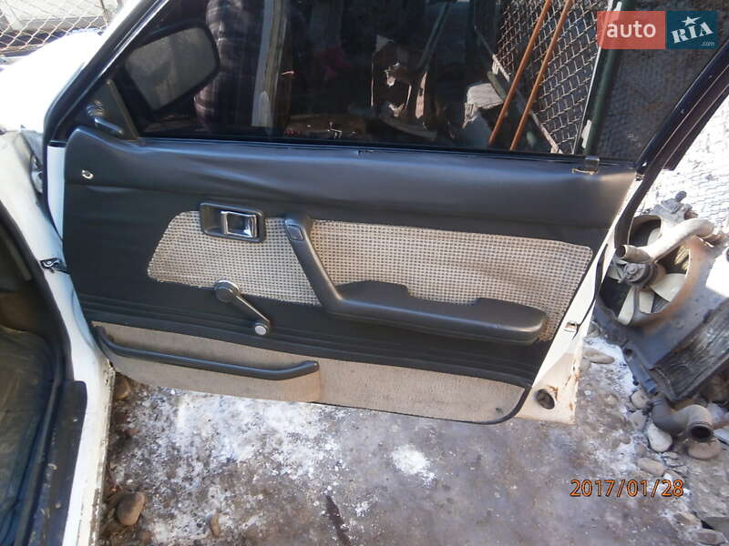 Хэтчбек Mazda 323 1986 в Калуше