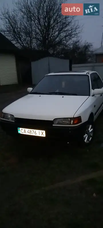 Mazda 323 1993