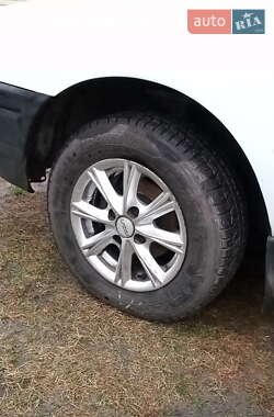 Седан Mazda 323 1993 в Черкассах