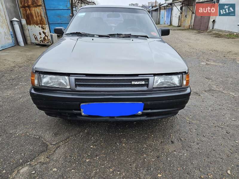 Седан Mazda 323 1991 в Миколаєві фото 3 Седан Mazda 323 1991 в Миколаєві