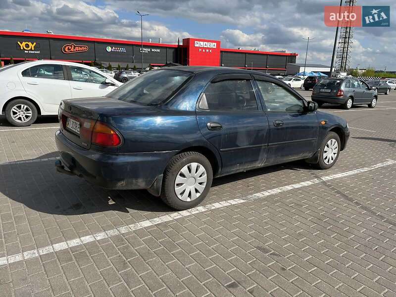 Седан Mazda 323 1997 в Виннице