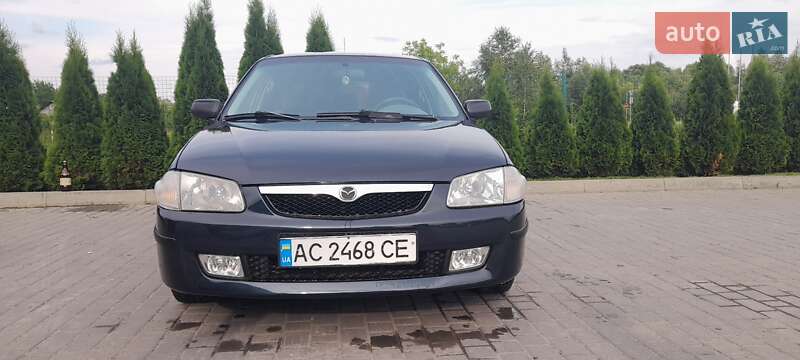 Mazda 323 1998