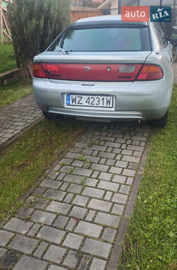 Хэтчбек Mazda 323 1995 в 
