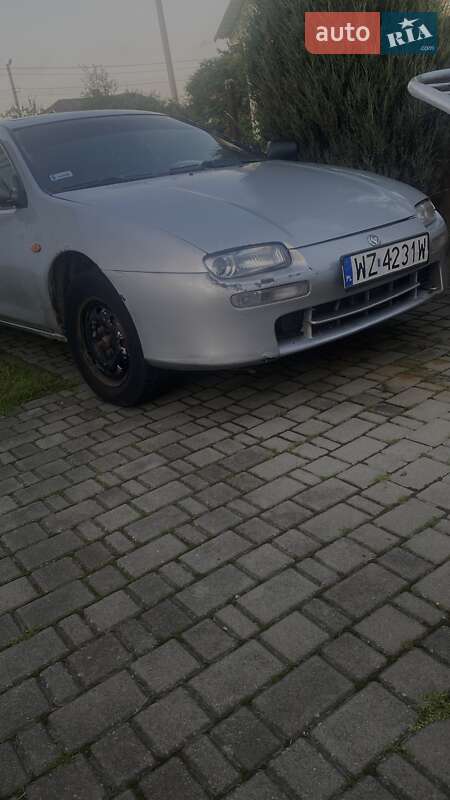 Хэтчбек Mazda 323 1995 в Ивано-Франковске