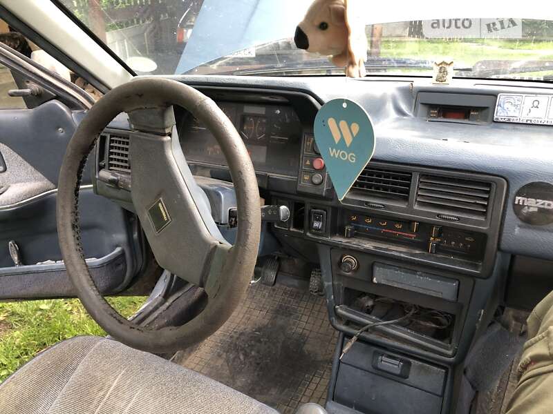 Хэтчбек Mazda 323 1989 в Подгайцах