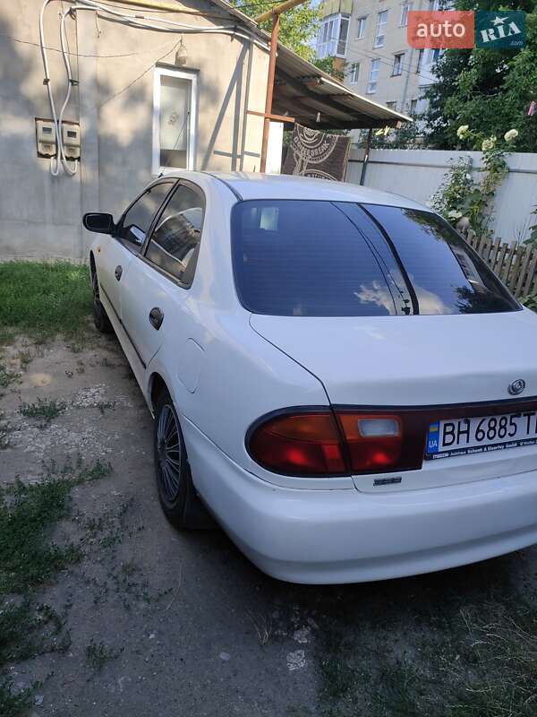 Седан Mazda 323 1995 в Подольске