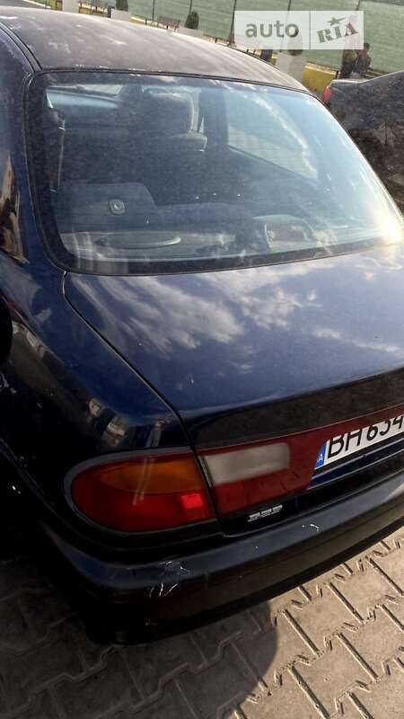 Седан Mazda 323 1997 в Одессе