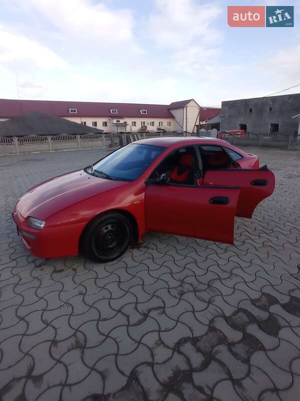 Хэтчбек Mazda 323 1997 в Городенке