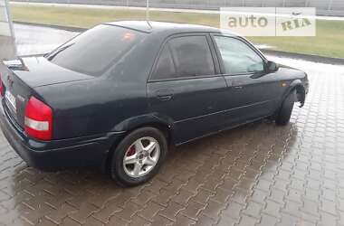 Седан Mazda 323 1999 в Любомлі