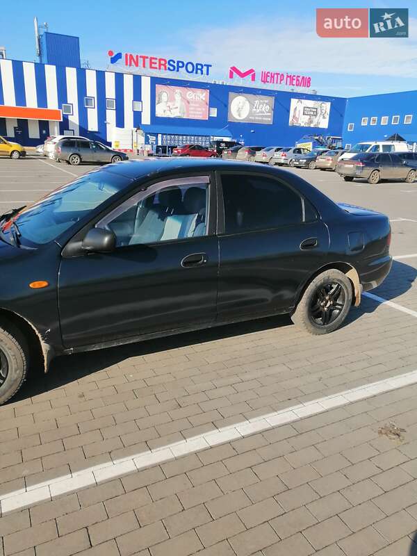 Седан Mazda 323 1996 в Одесі
