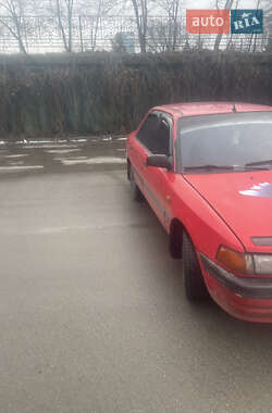 Седан Mazda 323 1992 в Днепре