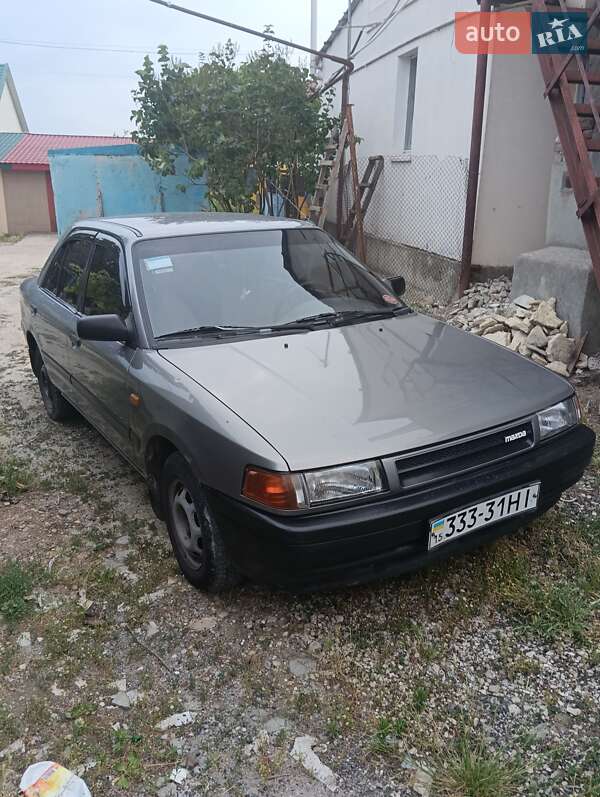 Хэтчбек Mazda 323 1991 в Николаеве