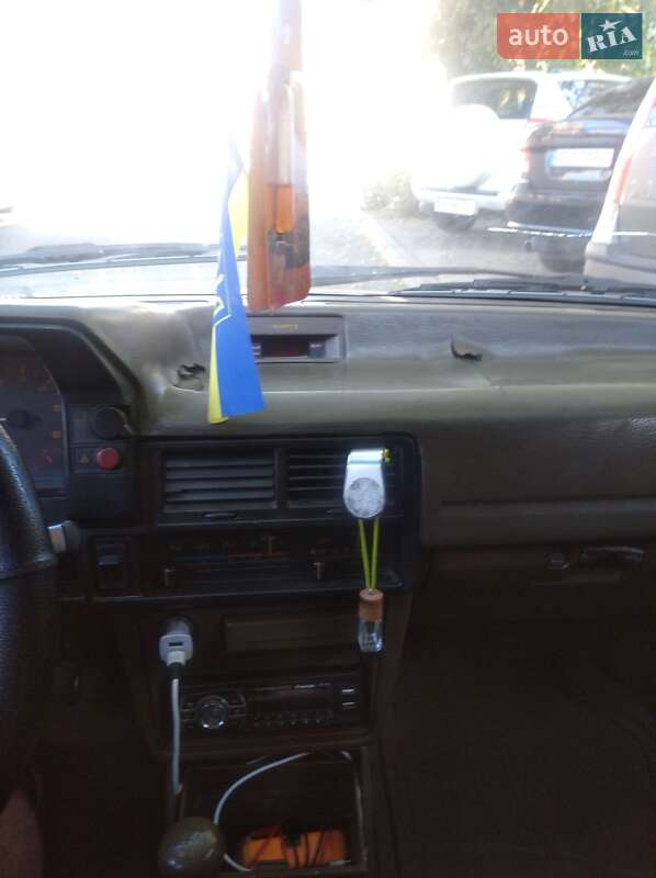 Универсал Mazda 323 1987 в Днепре