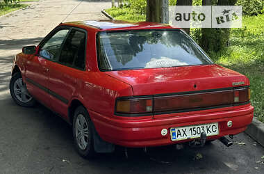 Седан Mazda 323 1990 в Вольногорске