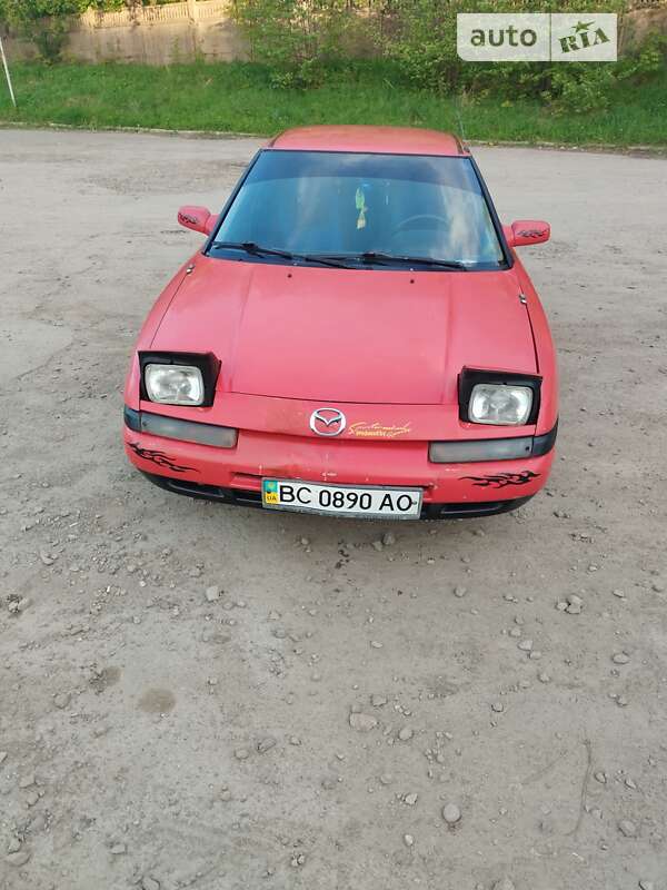 Mazda 323 1992