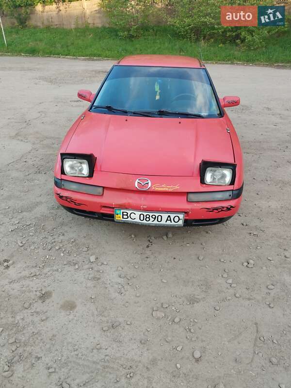 Mazda 323 1992