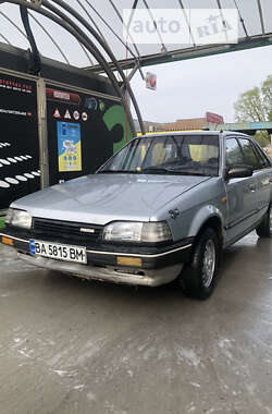 Хэтчбек Mazda 323 1988 в Кропивницком
