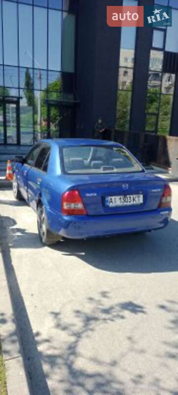 Седан Mazda 323 2000 в Боярці