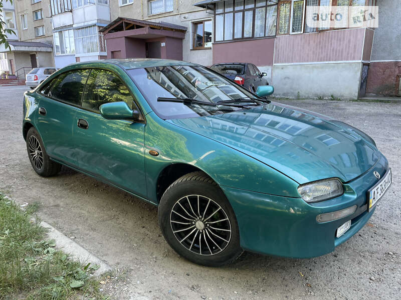 Хетчбек Mazda 323 1995 в Івано-Франківську