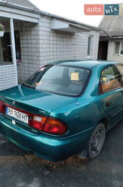 Седан Mazda 323 1996 в Калиновке