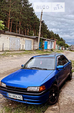 Седан Mazda 323 1992 в Нетешине