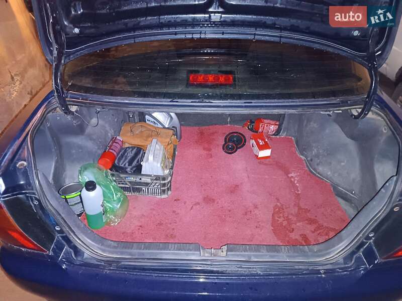 Седан Mazda 323 1997 в Шептицькому фото 4 Седан Mazda 323 1997 в Шептицькому