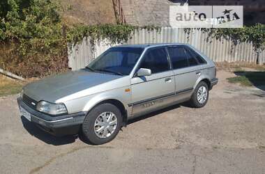 Хэтчбек Mazda 323 1988 в Черкассах