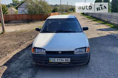 Седан Mazda 323 1993 в Чернівцях