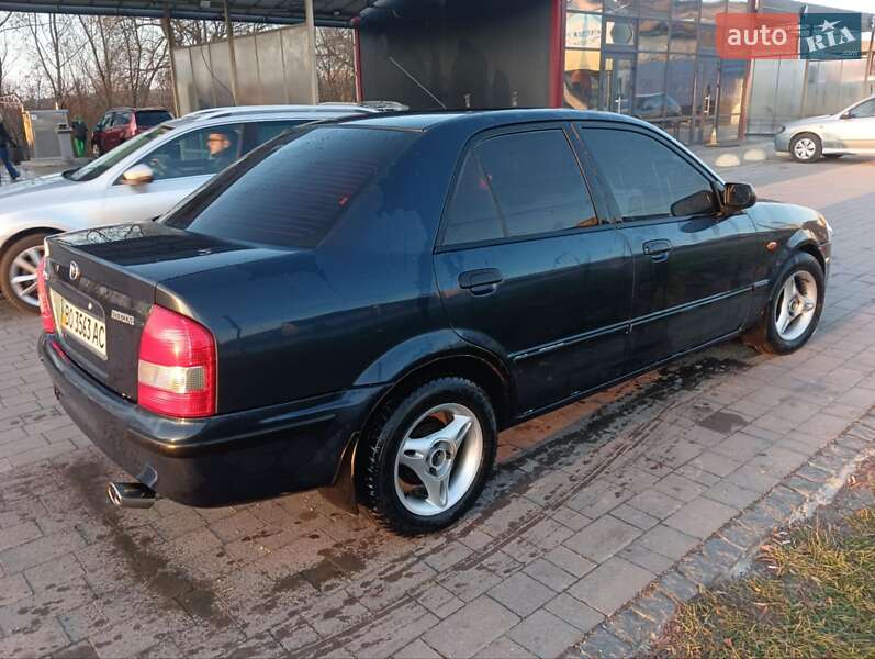 Седан Mazda 323 1998 в Бережанах