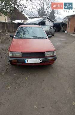 Седан Mazda 323 1987 в Виннице