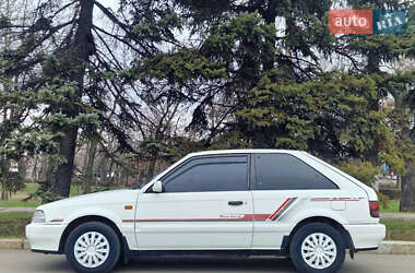 Хэтчбек Mazda 323 1989 в Николаеве