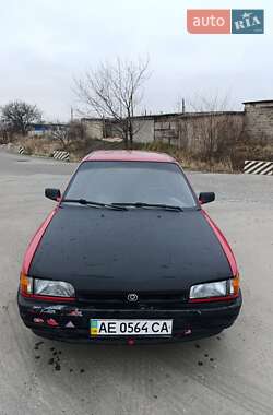 Седан Mazda 323 1994 в Павлограде